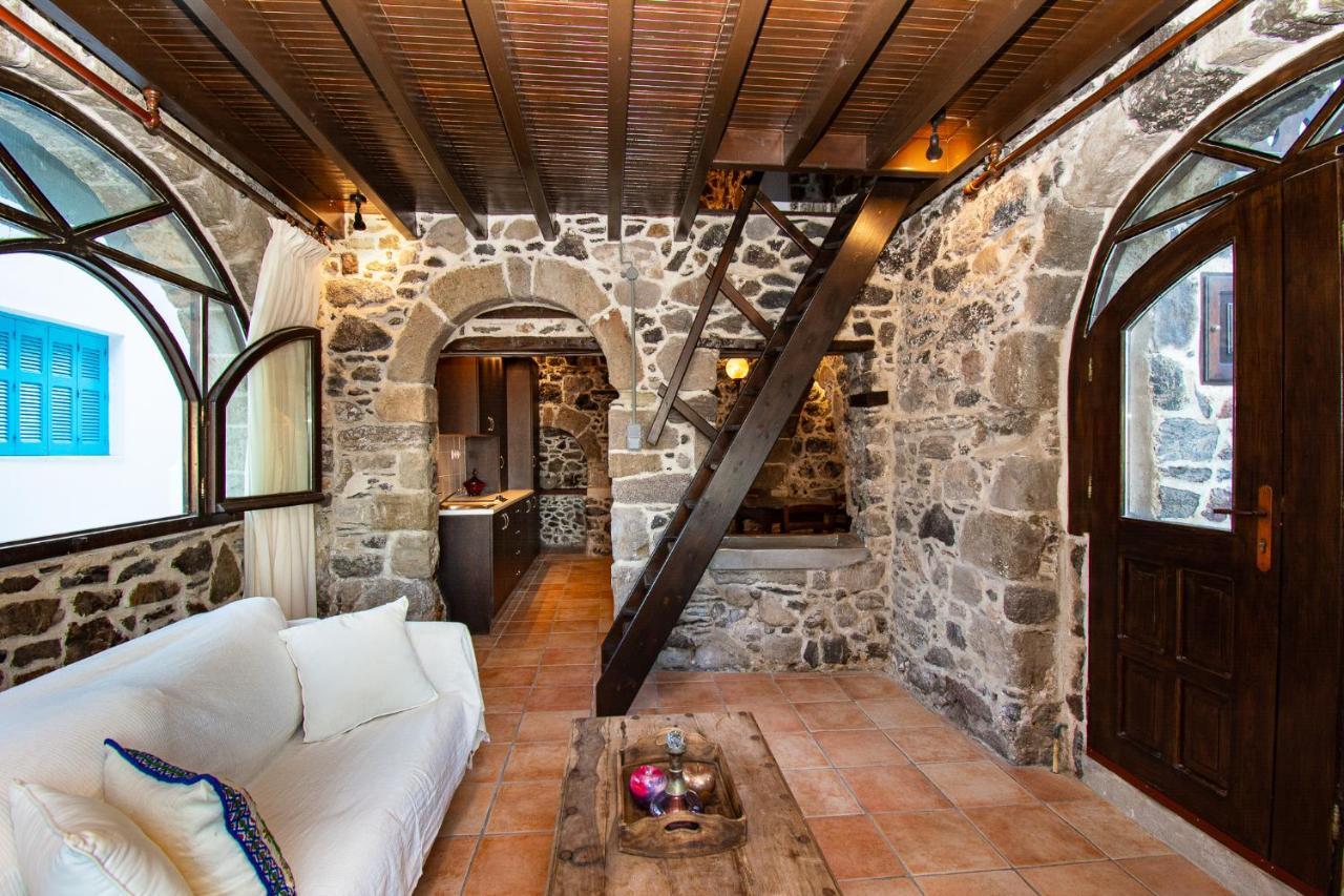 SkálaPlousiadi΄S Stone House公寓 外观 照片