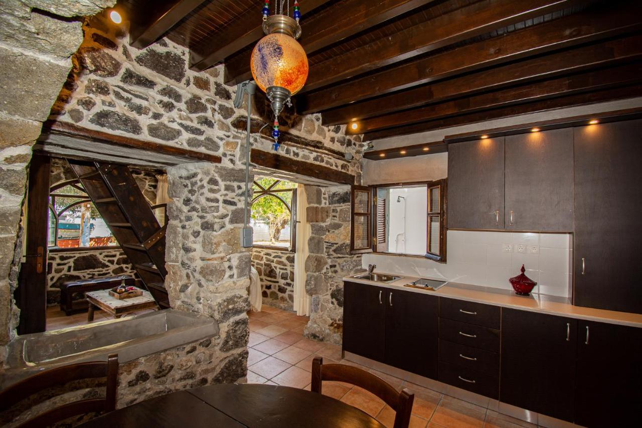 SkálaPlousiadi΄S Stone House公寓 外观 照片