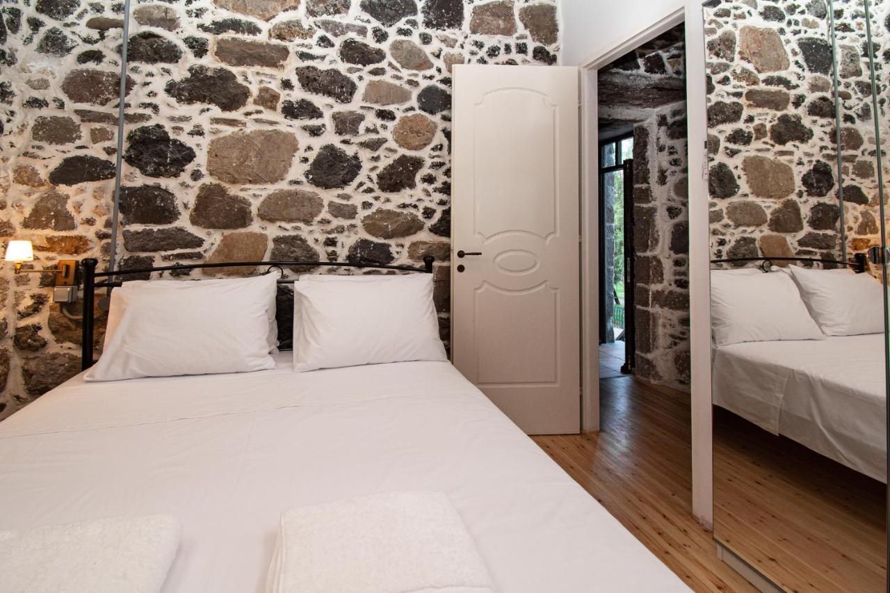 SkálaPlousiadi΄S Stone House公寓 外观 照片